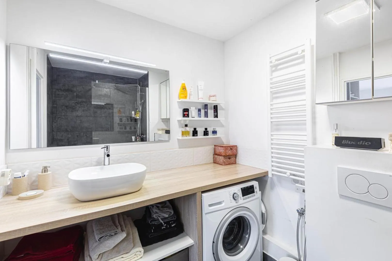 Apartamento Guestready - Chic Retreat With Balcony For 2 París