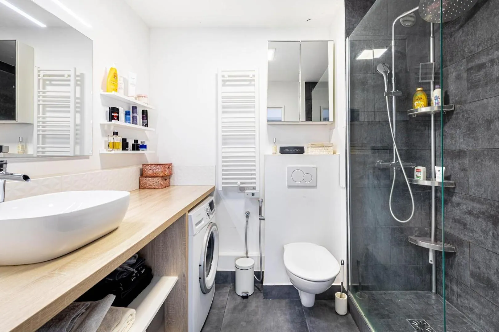 Apartamento Guestready - Chic Retreat With Balcony For 2 París