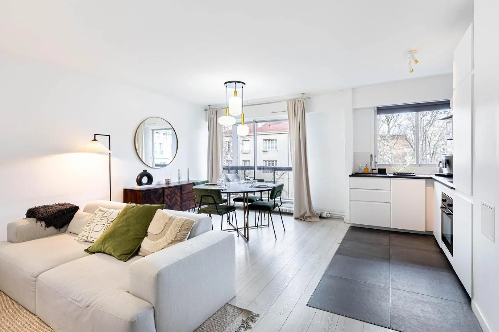 Apartamento Guestready - Chic Retreat With Balcony For 2 París 0*,